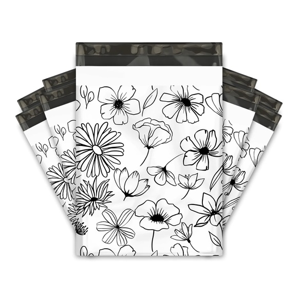 Black & White Sketched Floral Poly Mailer’s 10x13 Pack of 25 - Picture 3 of 6